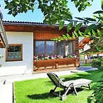 Apartman Home, Axams